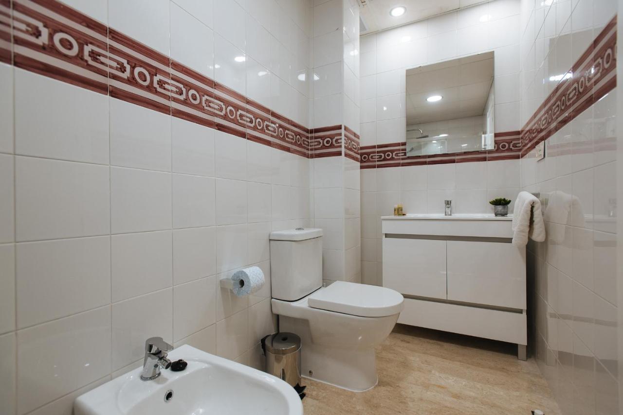 Triana Home - Free Parking Sevilla Eksteriør billede